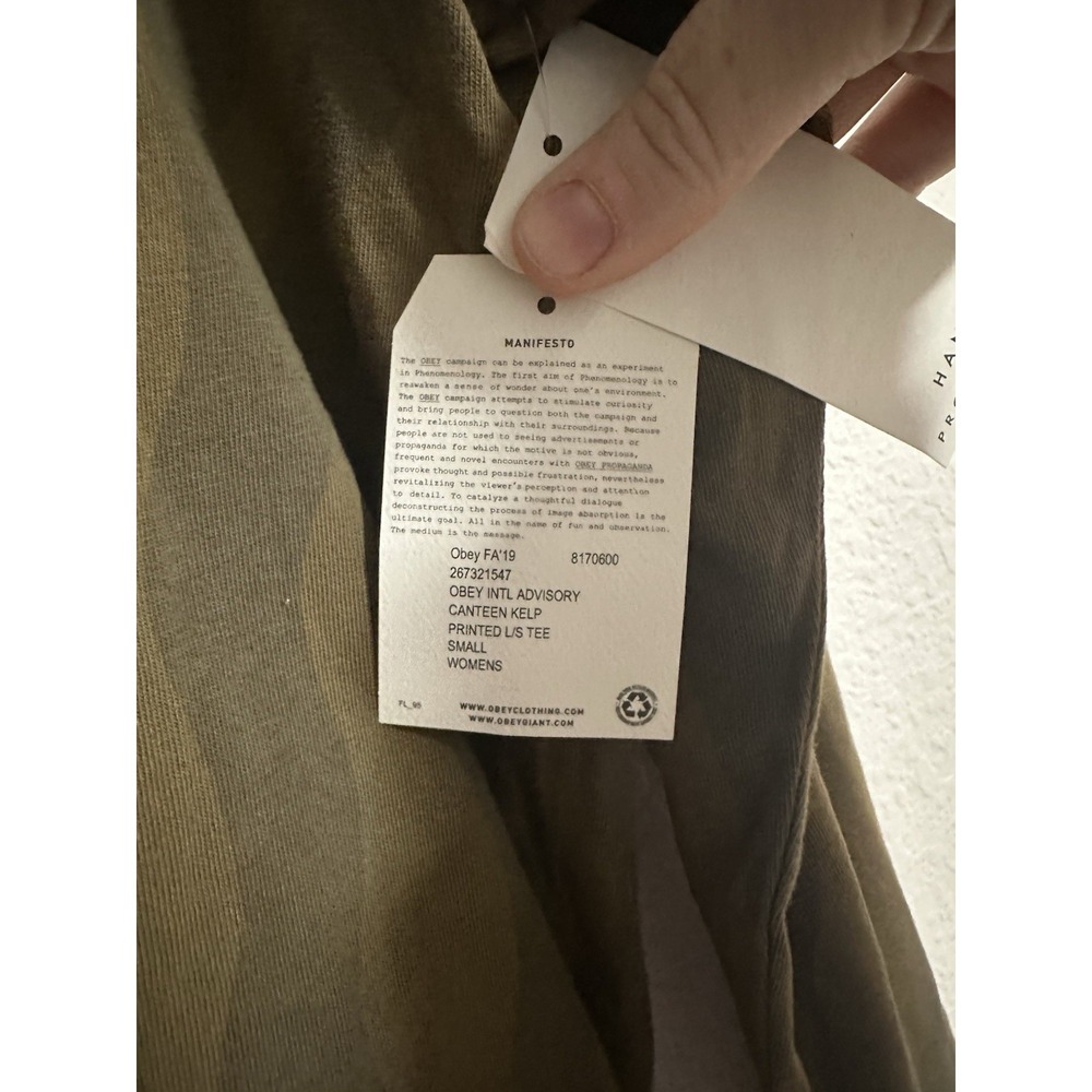 NWT OBEY INTL 1989 Long Sleeve Shirt Size S Green Spellout Skater Sleeve Graphic - Picture 5 of 7